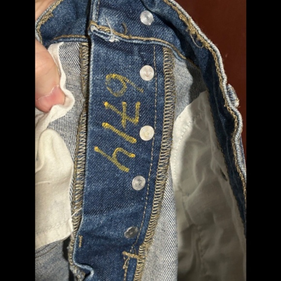 Pistola Distressed Frayed Hem Button Fly Cut Off Denim Shorts Size 27 - NWT - Picture 13 of 13